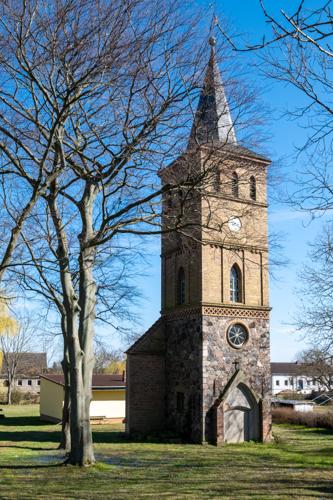 Kirche Brädikow
