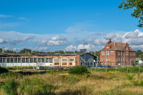 Ringlokschuppen und Stationsgebäude